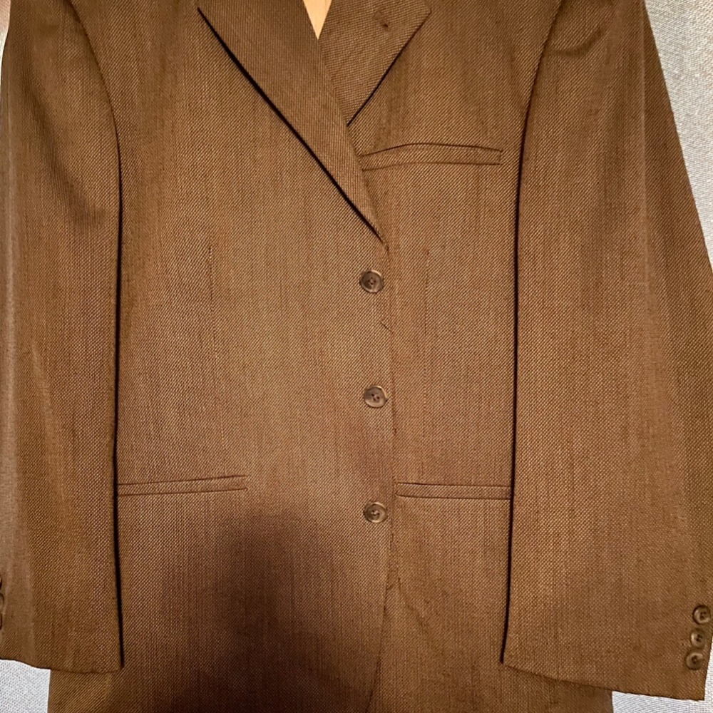J. Ferrar Custom Fit Men's 2 piece Suit